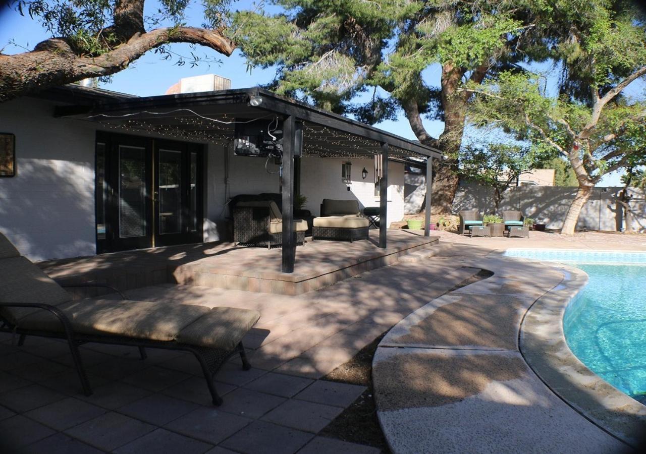 Escape With Heated Pool, Billiards & Firepit Fun